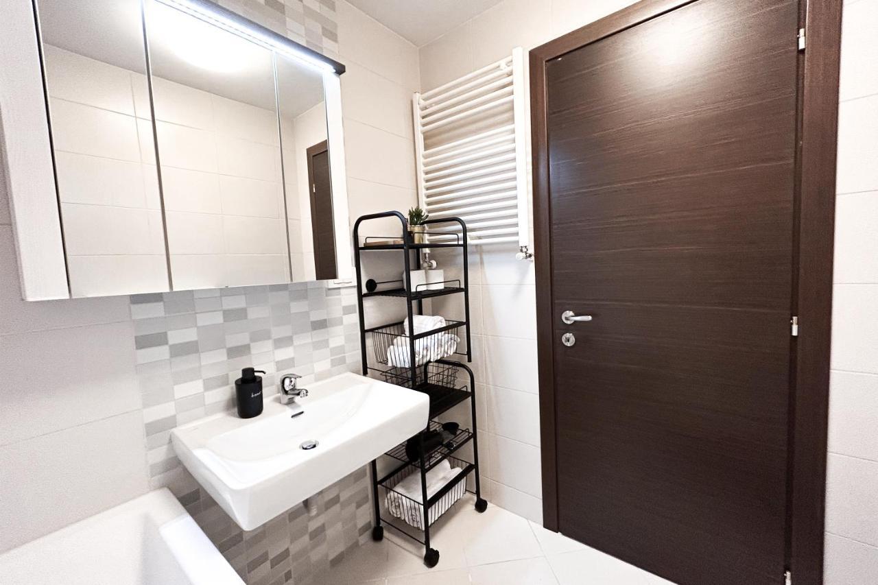 Apartament Downtown C22 Bukareszt Zewnętrze zdjęcie